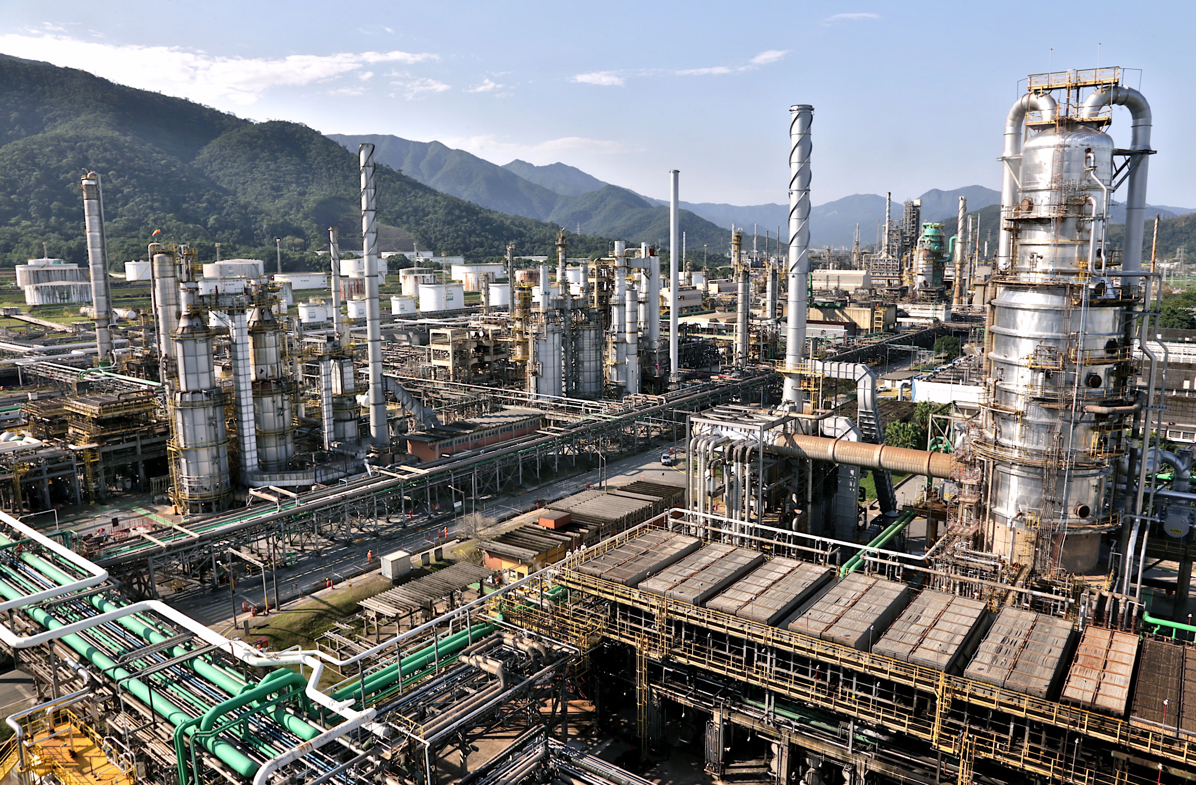 Área industrial da Refinaria Presidente Bernardes